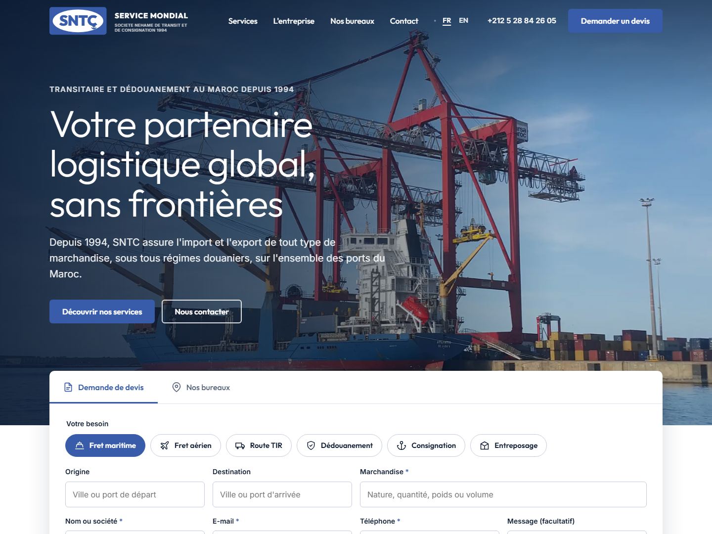 Page d'accueil du site sntctransit.ma : grues portuaires et navire, titre « Votre partenaire logistique global, sans frontières »